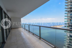 Hot Investment Opportunity: JUST RENTED! 2-Bedroom Apartment In The Ocean Club (Trump)