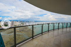 JUST SOLD! | High-Floor 2-Bedroom Plus Den Option at Trump Ocean Club JUST SOLD! | High-Floor 2-Bedroom Plus Den Option at Trump Ocean Club