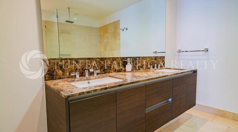 TOC0322-2903bathroom#5Toc