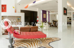For SALE: Magnificent House | Beautiful Modern Decor | 5-Bedroom in Altos del Golf
