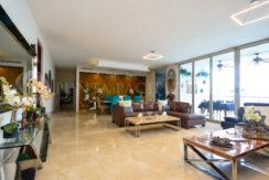 For SALE & For RENT: Large Layout | Cosmopolitan View | 3-Bedroom Apartment in Aqualina Tower