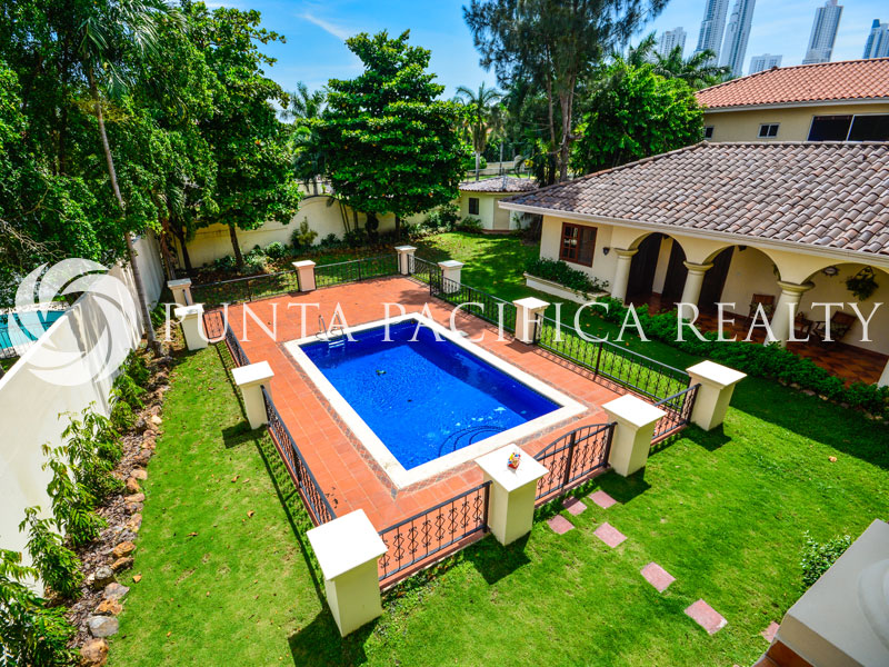 FOR SALE: REDUCED PRICE from 1,6M to $1,325,000 | Spanish Colonial Style | Gym Room | Private Pool | 6-Bedroom Mansion in Las Begonias