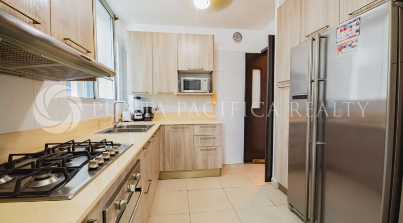 SER0510-19B0kitchen#4Serenity10B