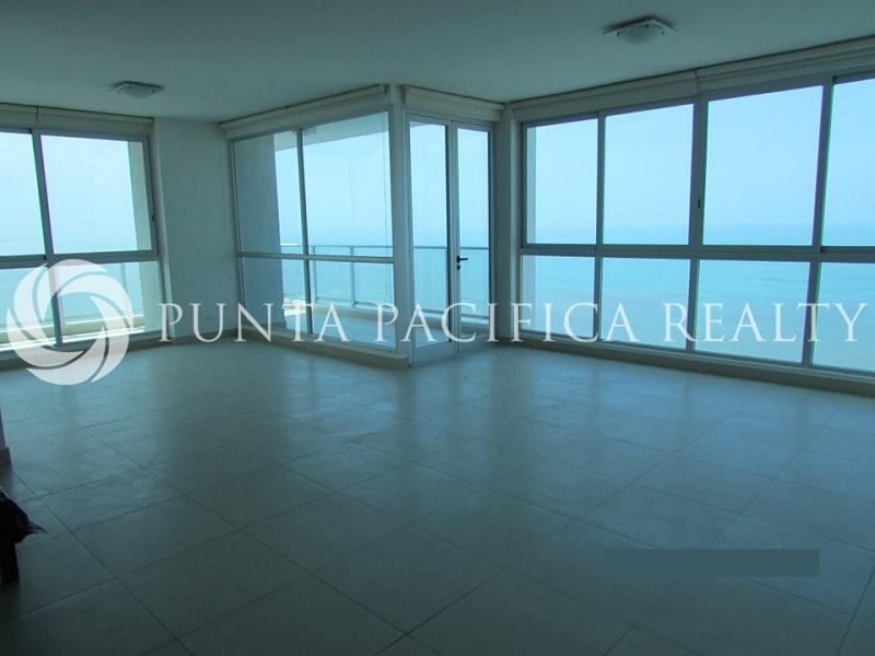 FOR RENT & FOR SALE | Large Layout | 2-Bedroom Apartment In Oceanaire