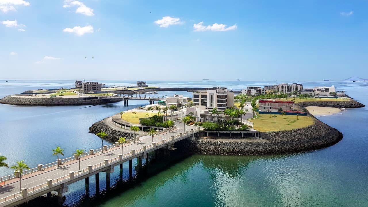 A Look at Life on Ocean Reef Islands , Panama Real Estate via Punta