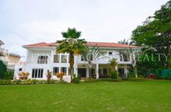 For Sale: 5 Bedrooms | Private Pool, Den, Office | Mansion in Las Begonias – Costa Del Este