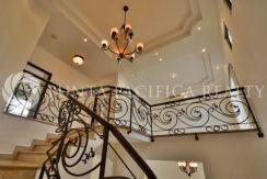 For Rent & for Sale | Stunning 3-Bedroom Mansion in La Antigua – Costa del este