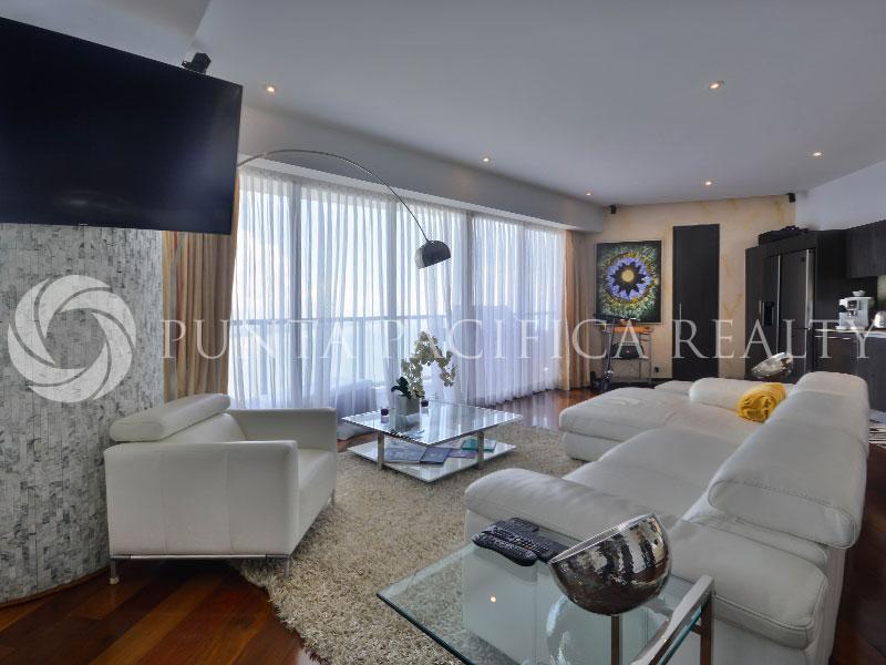 For Sale | Ocean views | Furnished Apt of 2 Bed + Den in The Ocean Club (Former Trump Tower)