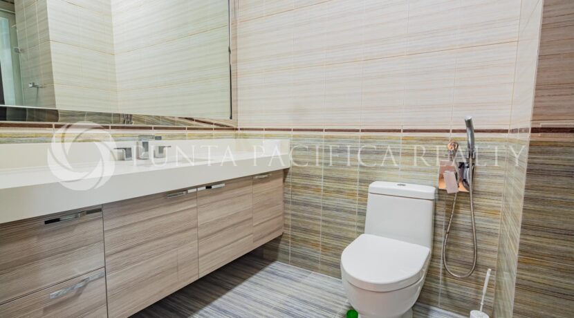 VEN1014-21A0bathroom#12Venetian14A