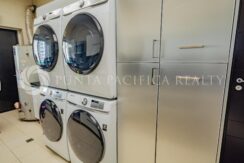 VEN1014-21A0laundryroom#1Venetian14A