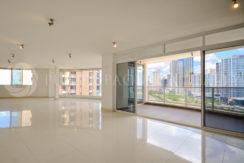 FOR SALE | Lavish Finishes | Ocean & City Views | 3-Bedroom Apartment in P.H. Torres Mar del Sur