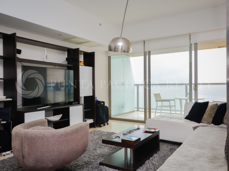 FOR SALE | Beautiful | 1 Bedroom BAYLOFT | At The Ocean Club (TRUMP)