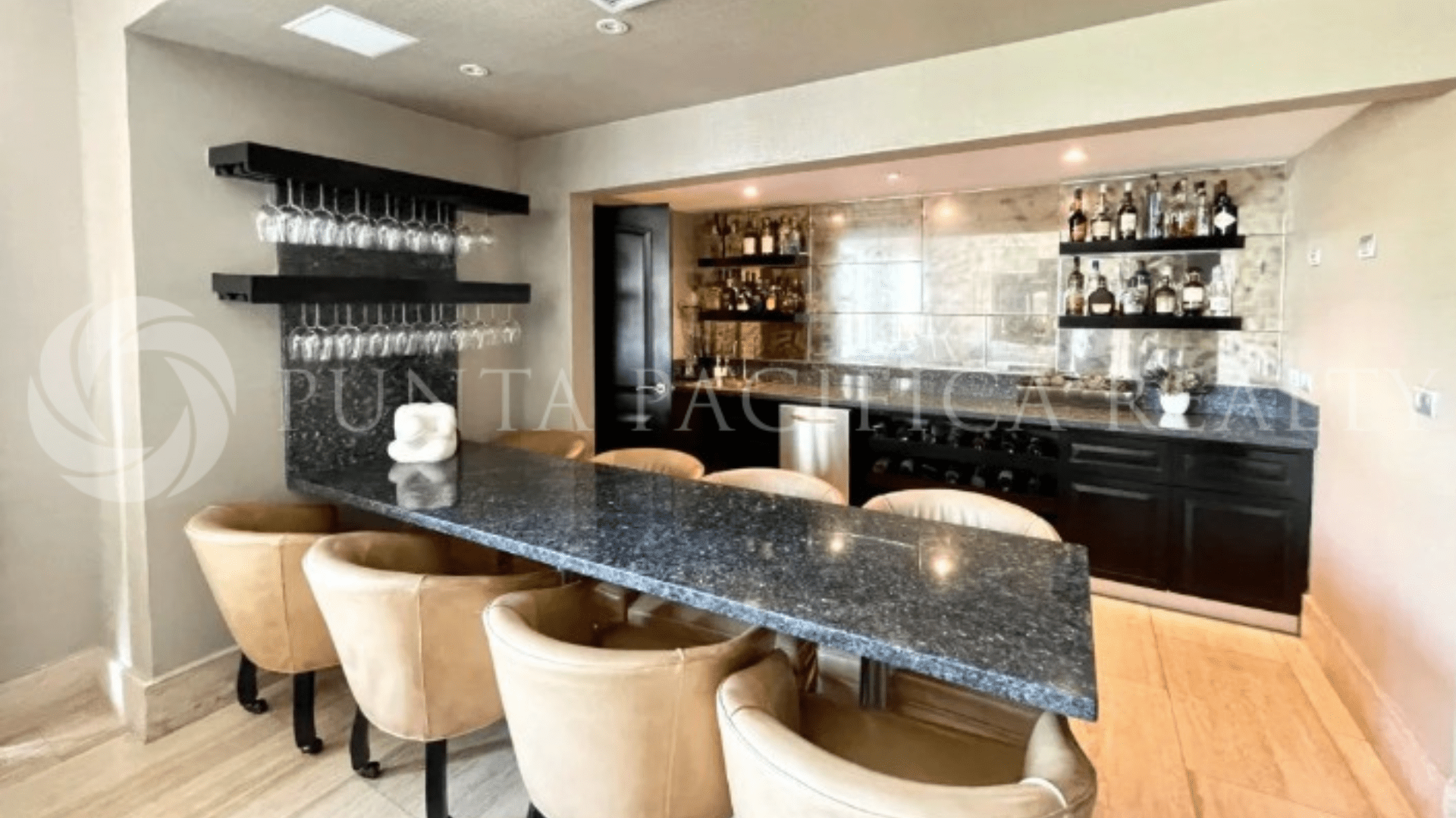 For Sale 5Bedrooms Private House Gated Community in Fairway