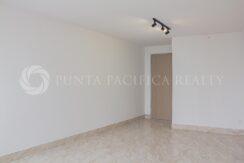 For Rent | 2 Bedroom Apartment | Excellent Location | PH Luxor