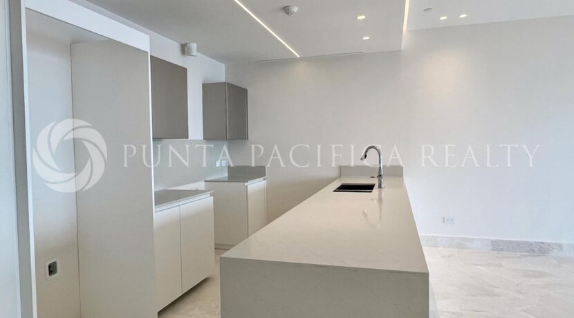 2 kitchen - 1