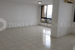 Rented | 3 Bedroom Apartment | Linea Blanca Appliances | PH Arrecife