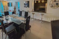 YC2343-06C0dinnertable#4Yachtclub43C
