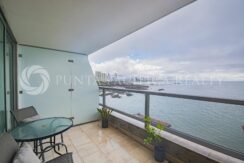 Beautiful Ocean View Apartment with a Cozy Living Experience in The Ocean Club (Trump)