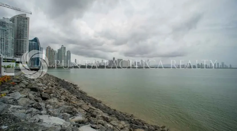 Ocean terrace 1-29