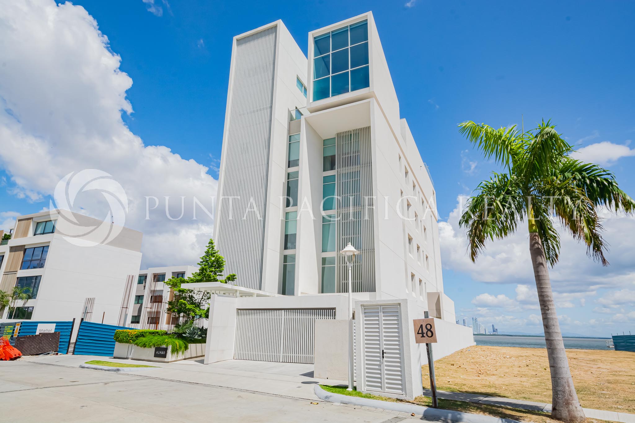 For Sale | 4-Bedroom Apartment | Luxurious Furnishings | Private Elevator Access | Exclusive Community (6 Families) | Almar Residences