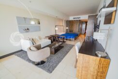 TOC2403-0330livingroom#5TOC