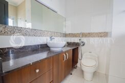 QTW2447-040Abathroom#10QTower47A