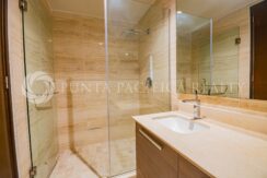 REG2432-04B0bathroom#3Regent32B