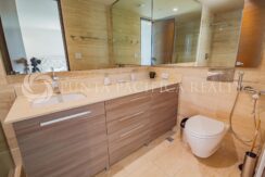 REG2432-04B0bathroom#4Regent32B