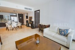 TOC2443-0405livingroom#11TOC