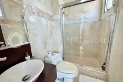 VDM2407-030Cbathroom#8VillaDelMar7C