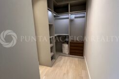 BCR240E-0501closet#4BCR