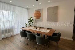 OCE2415-0502dinningtable#12Oceanaire