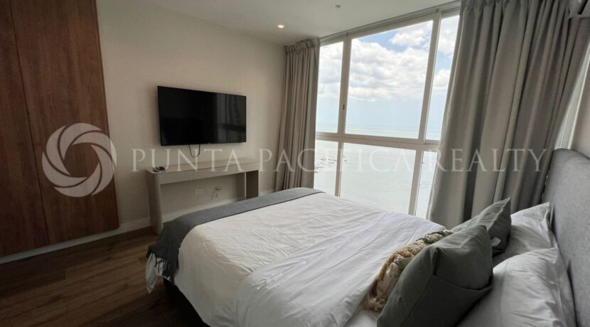 OCE2415-0502room#7Oceanaire