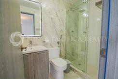 TDS2423-0401bathroom#1TheSands