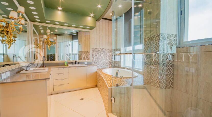 BP2444-0600#25bathroomBahiaP