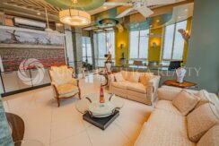 BP2444-0600#2livingroomBahiaP