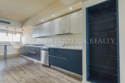 For Rent | For Sale | Spacious Oceanfront 3-Bedroom Apartment with Maid’s Quarters | In Waters On The Bay