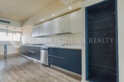 For Rent | For Sale | Spacious Oceanfront 3-Bedroom Apartment with Maid’s Quarters | In Waters On The Bay