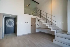 For Rent | Modern 1‑Bed Loft | Open Den with Balcony | In Dovle Cincuentenario