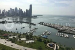 For Sale | Luxurious 2-Bedroom Apartment at Yacht Club Tower For Sale | Luxurious 2-Bedroom Apartment at Yacht Club Tower