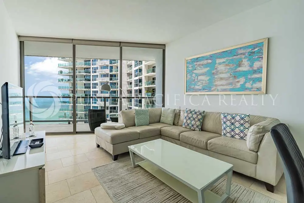 For Rent | Turnkey Oceanfront Retreat | 1-Bedroom Residence