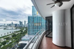 For Sale | For Rent | Spacious 3-Bedroom Apartment Steps from the Cinta Costera