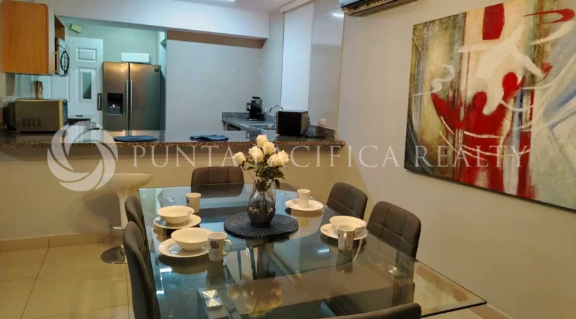 Privé-4