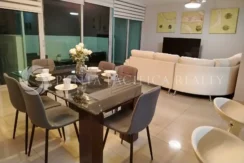 Privé-5