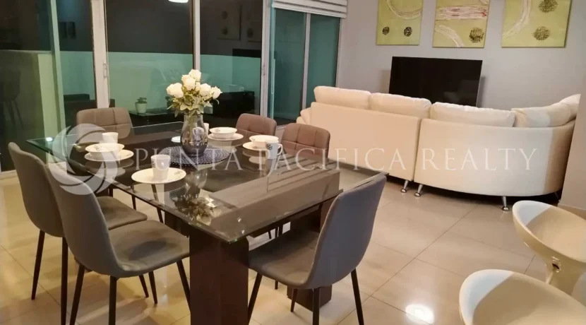 Privé-5